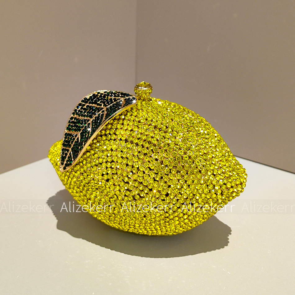 Alizekerr Lemon Shaped Diamond - огляд і ціна Wedding Vendor